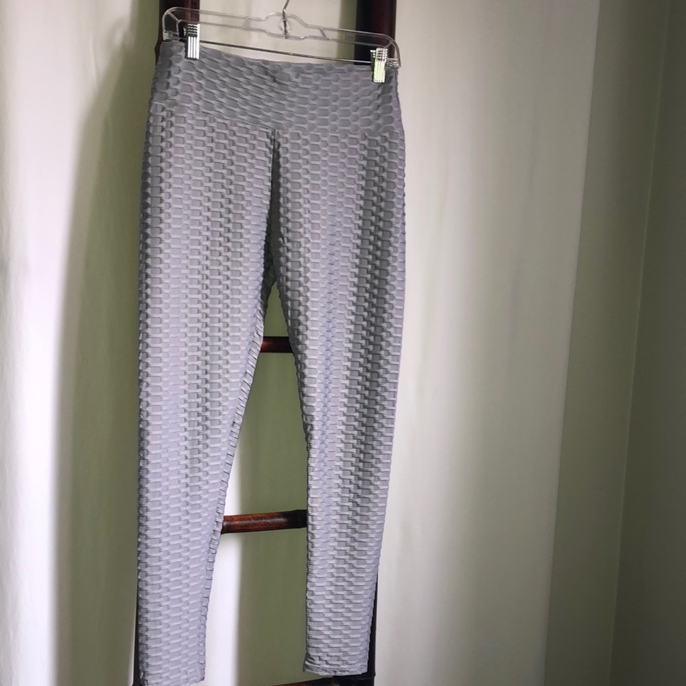 Gray Textured Leggings